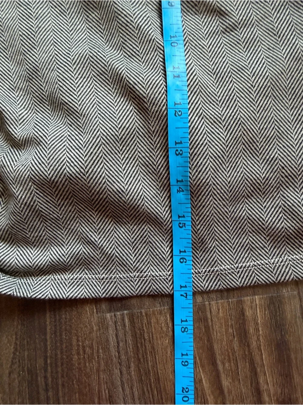 NWOT Halara High Waisted Bodycon Ruched Herringbone Mini Skirt